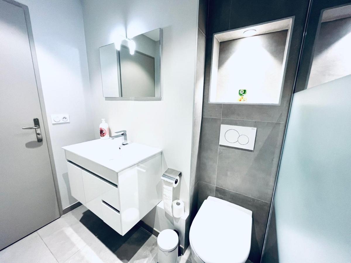 Le White Cosy A 5 Minutes Du Lac Avec Parking Privatif Gratuit Annecy Exterior photo